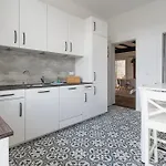 Modern Boho Auf 145qm, 9 Gaeste, Strandnah & Familienfreundlich Διαμέρισμα Κίελο