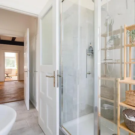 Modern Boho Auf 145qm, 9 Gaeste, Strandnah & Familienfreundlich Apartman